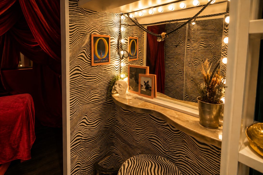 BigTopHop zebra-stripe dressing vanity